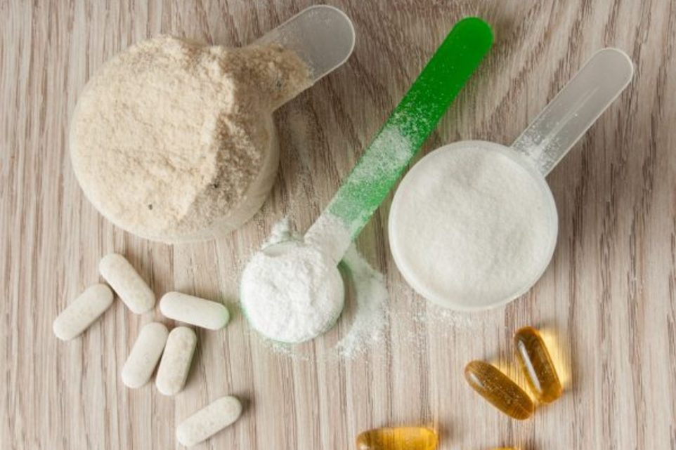 Workout supplements in powder and capsule form